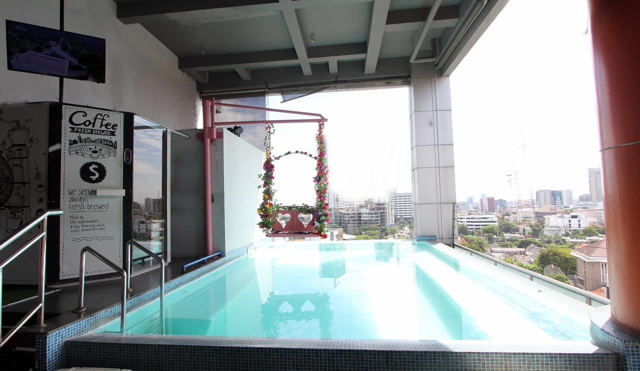G Suites Hotel By Amithya Surabaya Kültér fotó