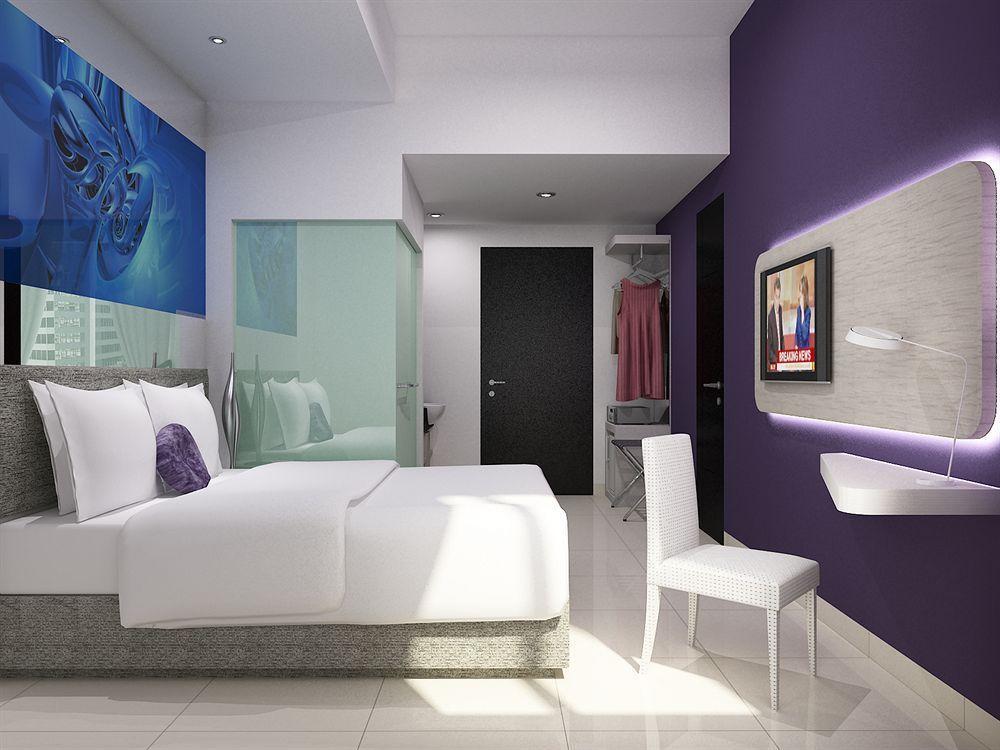 G Suites Hotel By Amithya Surabaya Kültér fotó