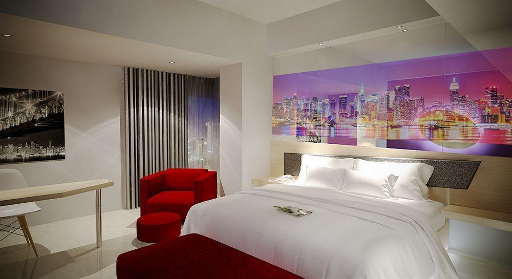 G Suites Hotel By Amithya Surabaya Kültér fotó