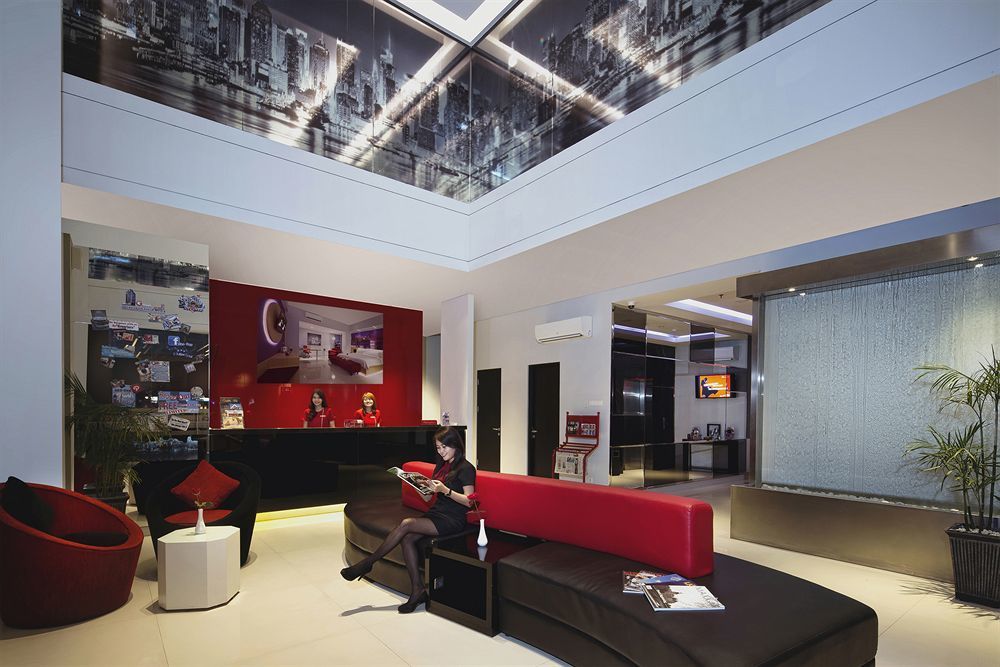 G Suites Hotel By Amithya Surabaya Kültér fotó