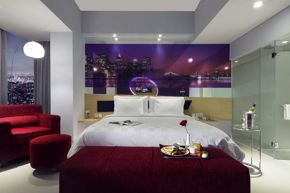 G Suites Hotel By Amithya Surabaya Kültér fotó