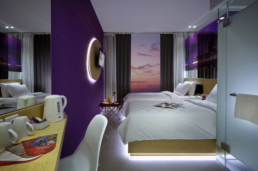G Suites Hotel By Amithya Surabaya Kültér fotó