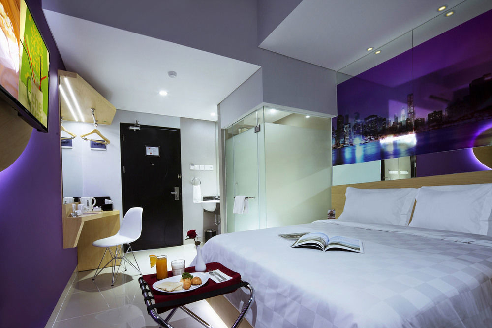 G Suites Hotel By Amithya Surabaya Kültér fotó