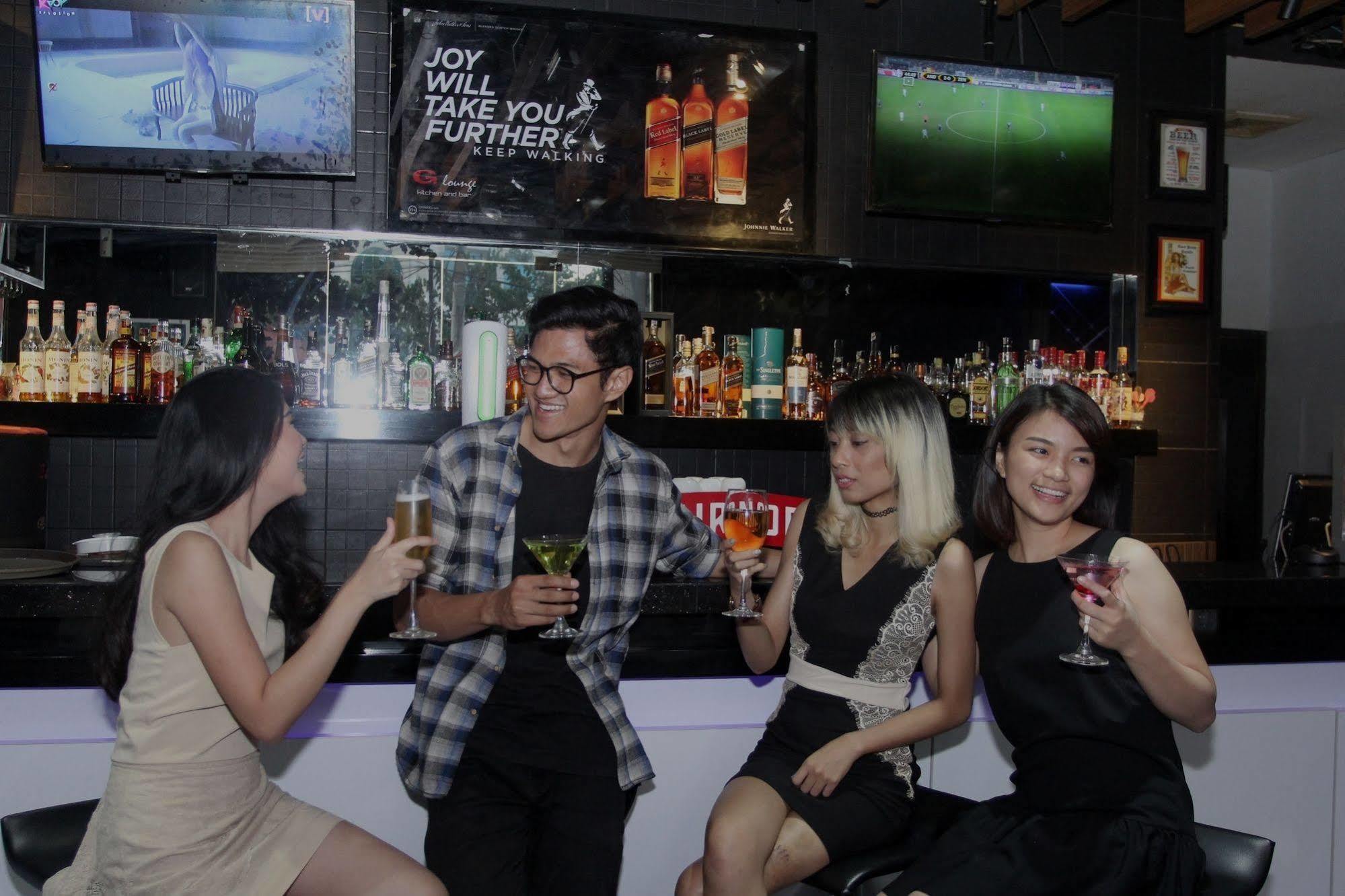 G Suites Hotel By Amithya Surabaya Kültér fotó